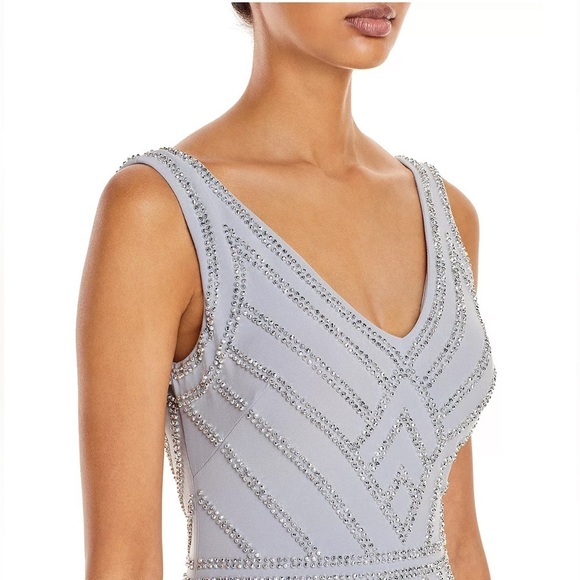 AQUA Embellished Column Gown - 100% Exclusive silver size 4 New - Picture 8 of 16